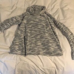 Converse mock neck pullover shirt